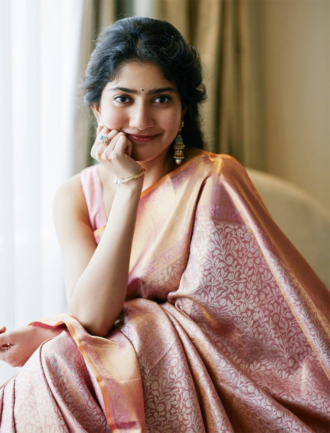 actress sai pallavi hd images - Sakshi7