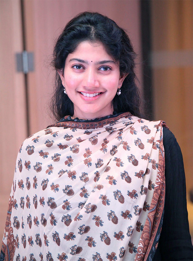 actress sai pallavi hd images - Sakshi9