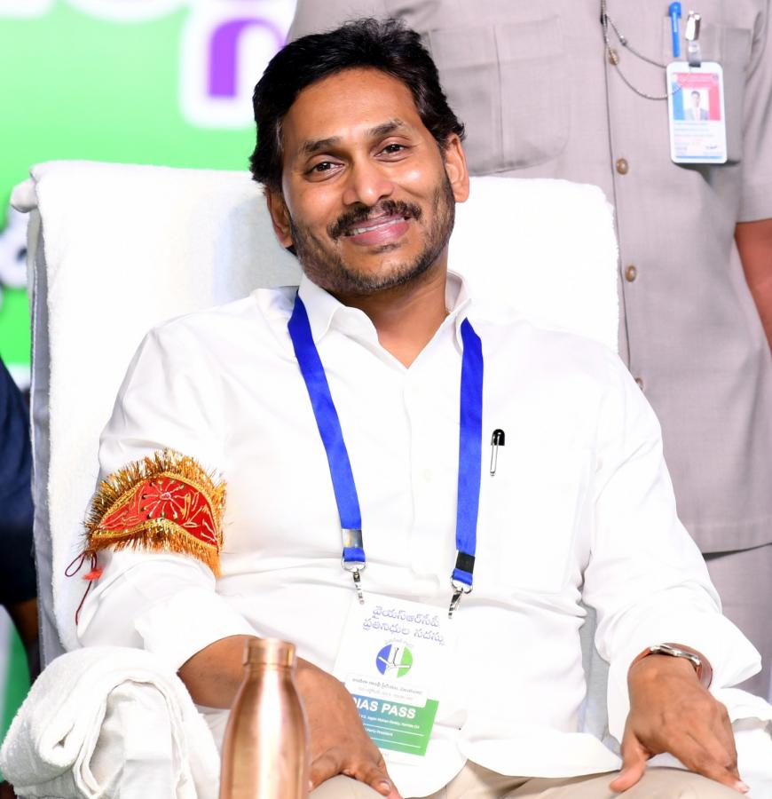 CM YS Jagan At YSRCP Meeting Vijayawada - Sakshi7