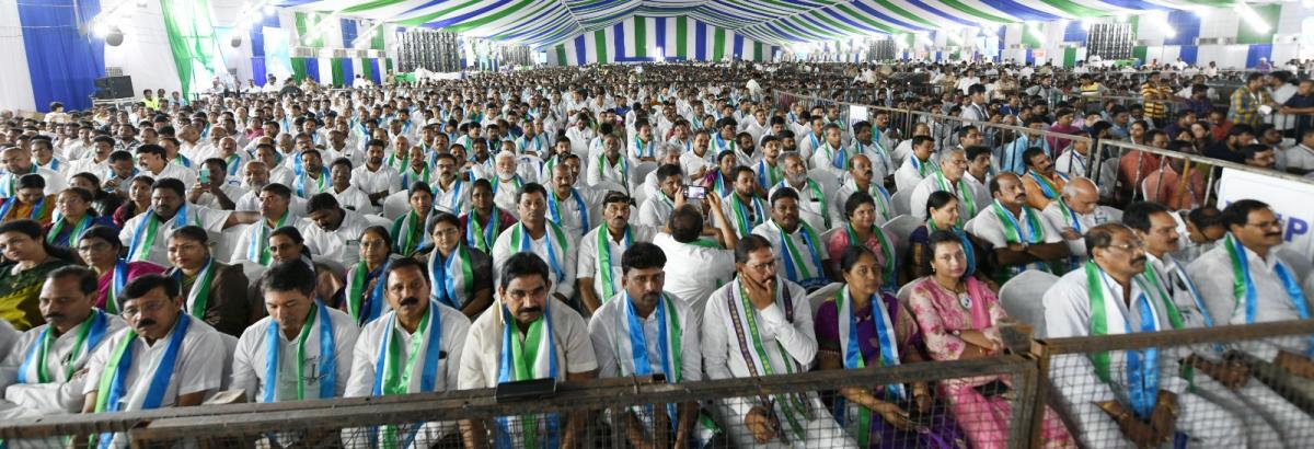 CM YS Jagan At YSRCP Meeting Vijayawada - Sakshi10