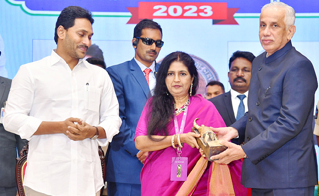 AP Governor Abdul Nazeer And YS Jagan presents YSR Achievement Awards-2023 Photos - Sakshi28