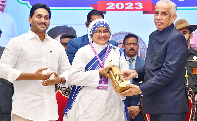 AP Governor Abdul Nazeer And YS Jagan presents YSR Achievement Awards-2023 Photos - Sakshi45