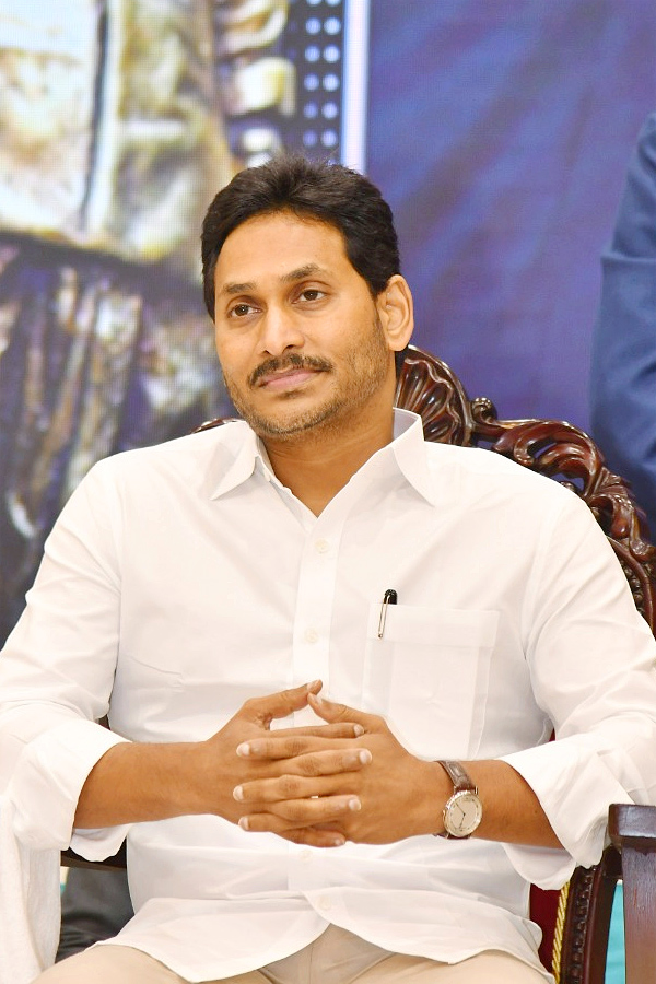 AP Governor Abdul Nazeer And YS Jagan presents YSR Achievement Awards-2023 Photos - Sakshi8