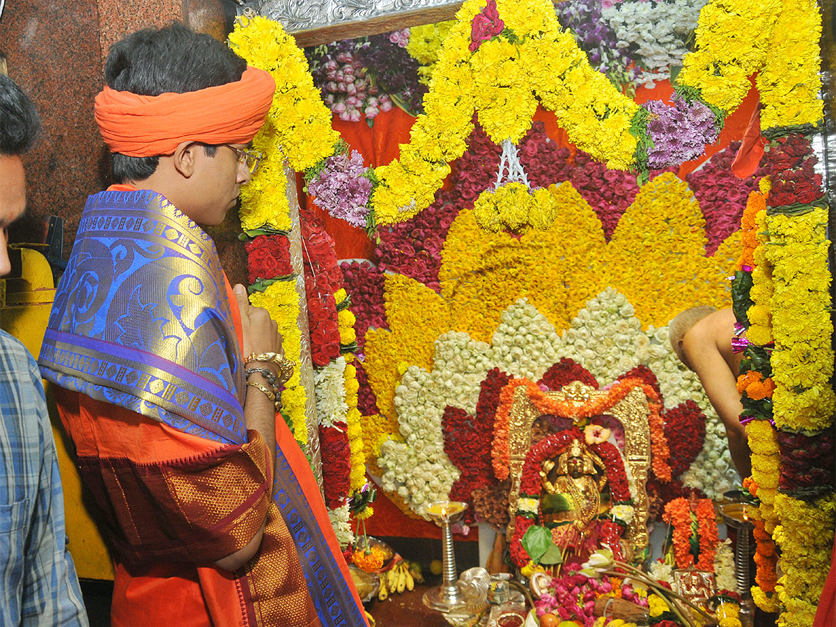 Vizianagaram Pydithalli Ammavari Sirimanotsavam 2023 Photos - Sakshi14