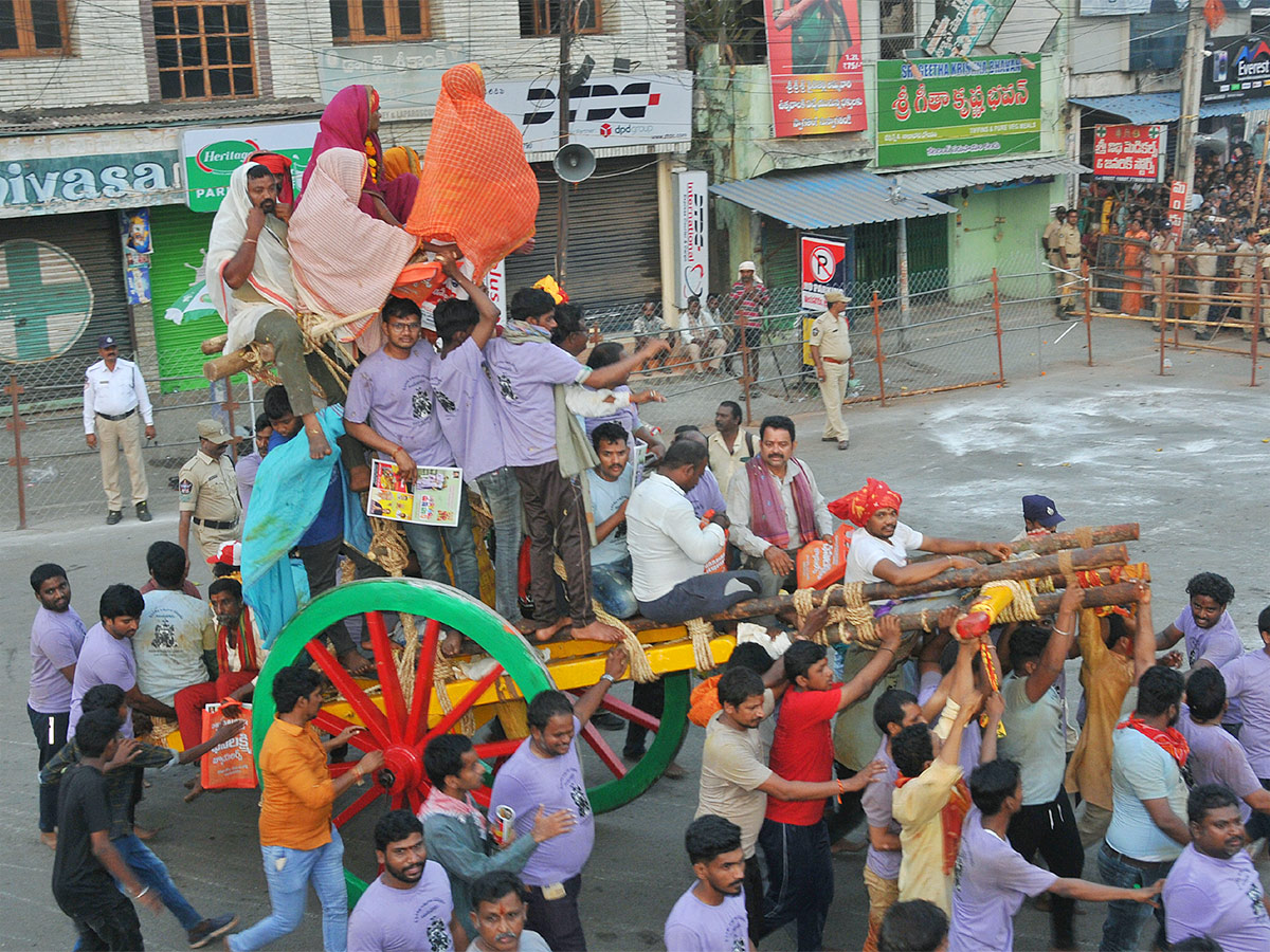 Vizianagaram Pydithalli Ammavari Sirimanotsavam 2023 Photos - Sakshi24