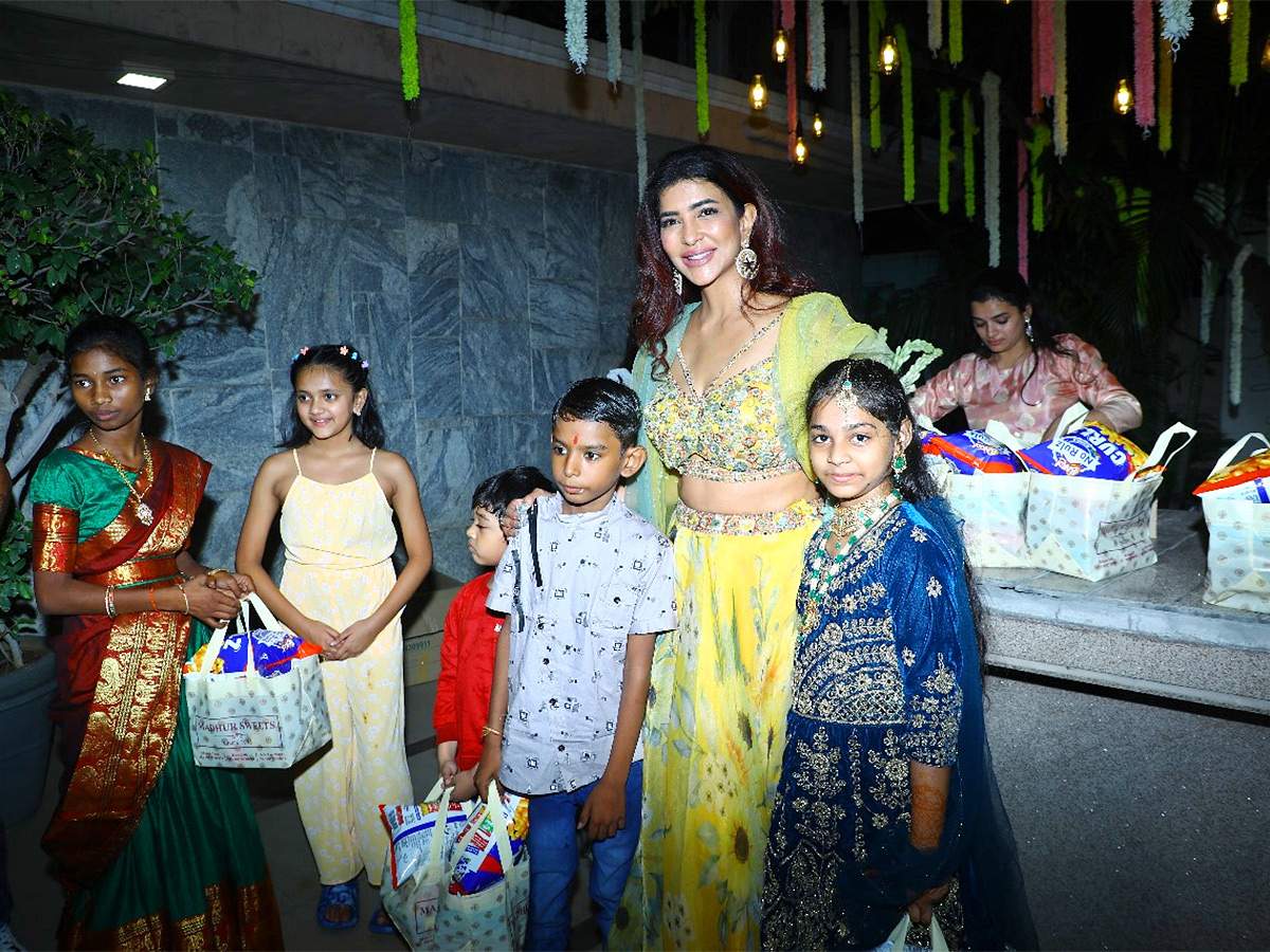 Manchu Lakshmi Celebrates Diwali Celebrations With Government School Kids - Sakshi30