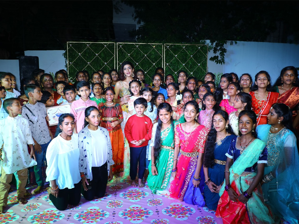 Manchu Lakshmi Celebrates Diwali Celebrations With Government School Kids - Sakshi33