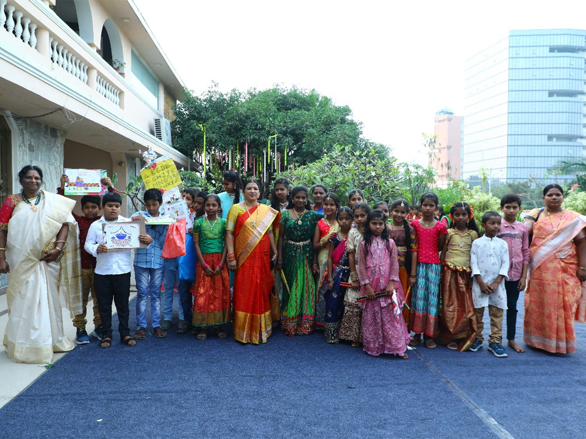 Manchu Lakshmi Celebrates Diwali Celebrations With Government School Kids - Sakshi38