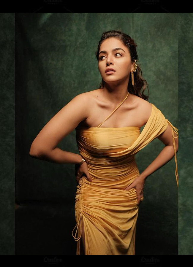 Wamiqa Gabbi Is Just Looking Like A Wow - Sakshi2