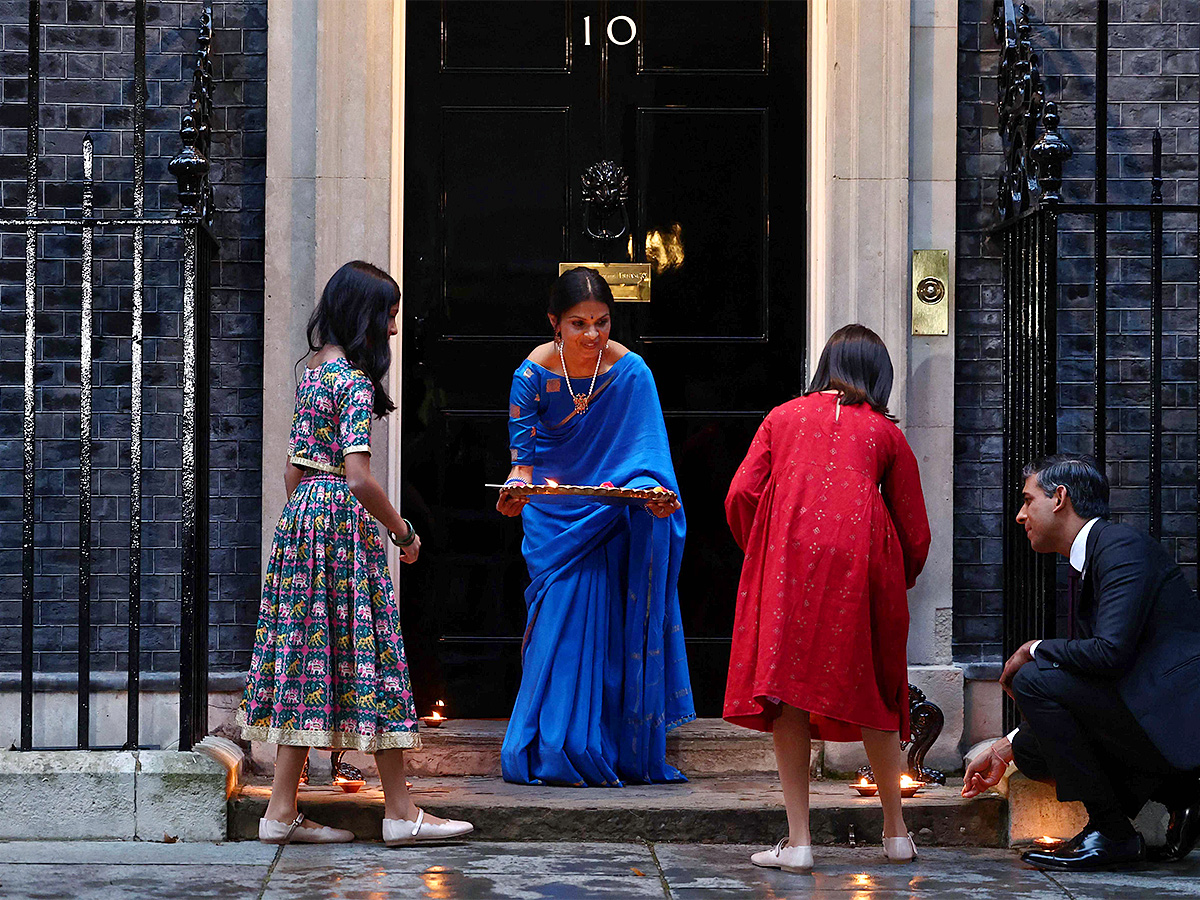 British Prime Minister Rishi Sunak, Akshata Murty Celebrates Diwali With Family HD Photos - Sakshi19