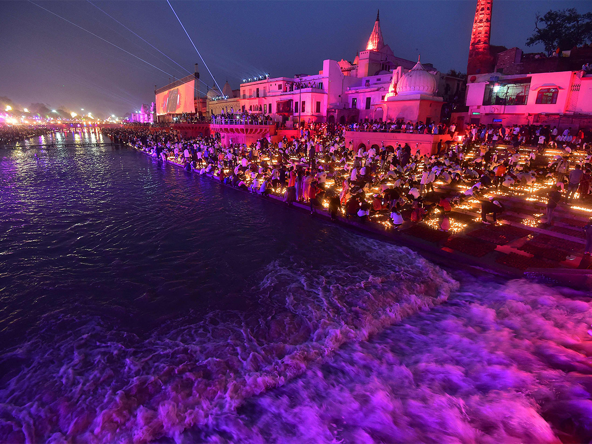 Hindu festival of Diwali in Ayodhya - Sakshi5