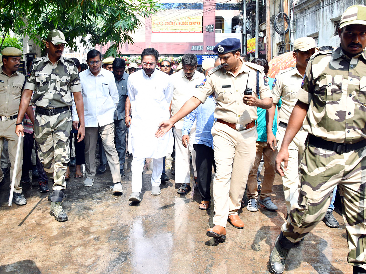 Hyderabad Nampally Fire Accident PHotos - Sakshi15