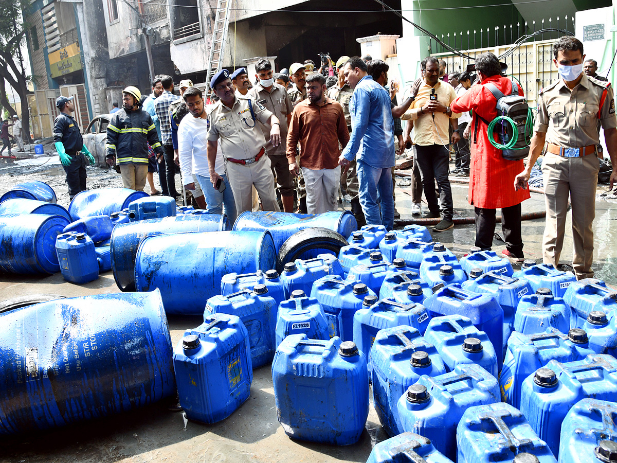 Hyderabad Nampally Fire Accident PHotos - Sakshi5