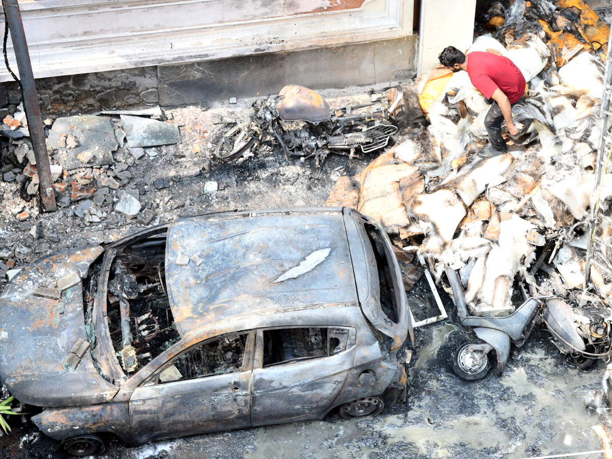 Hyderabad Nampally Fire Accident PHotos - Sakshi10