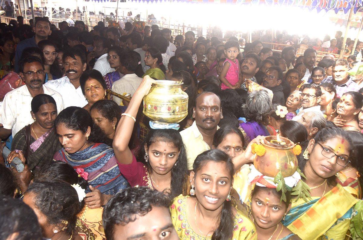 Vizianagaram Pydithalli Ammavari Sirimanotsavam - Sakshi12