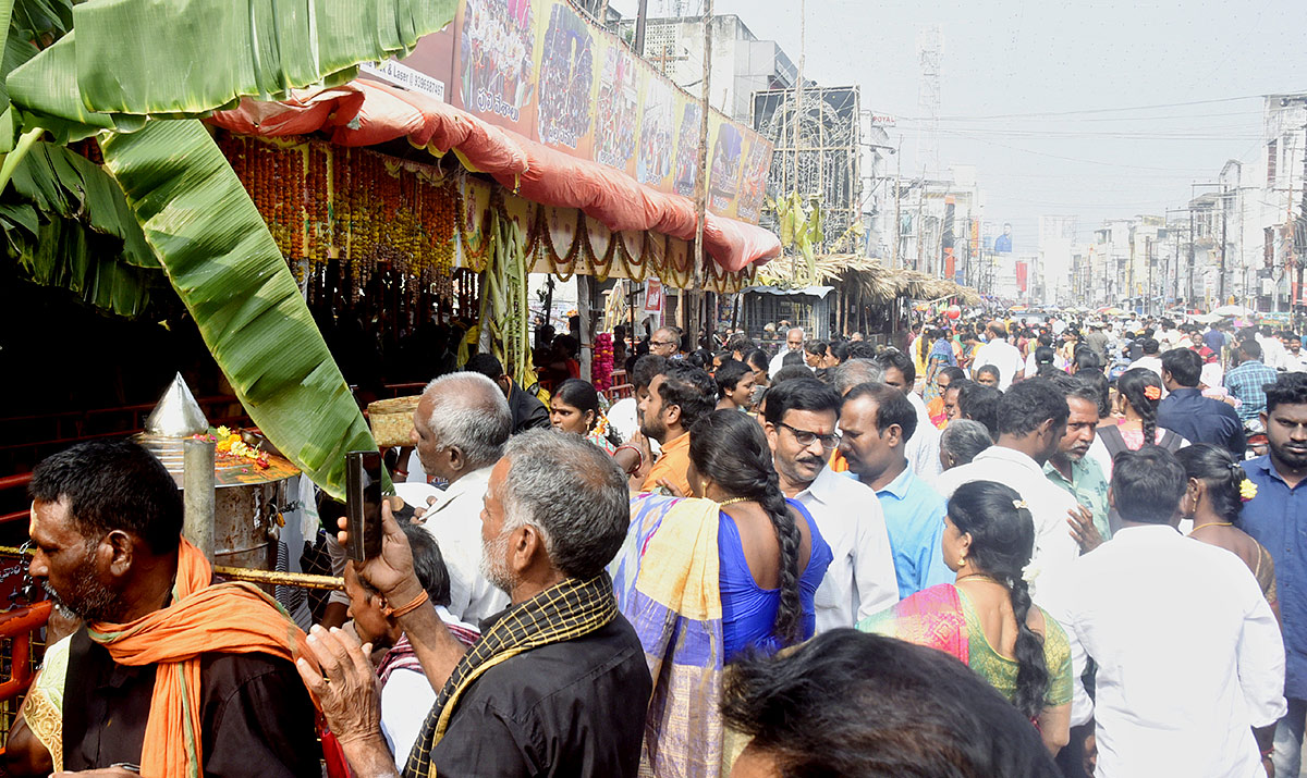 Vizianagaram Pydithalli Ammavari Sirimanotsavam - Sakshi3