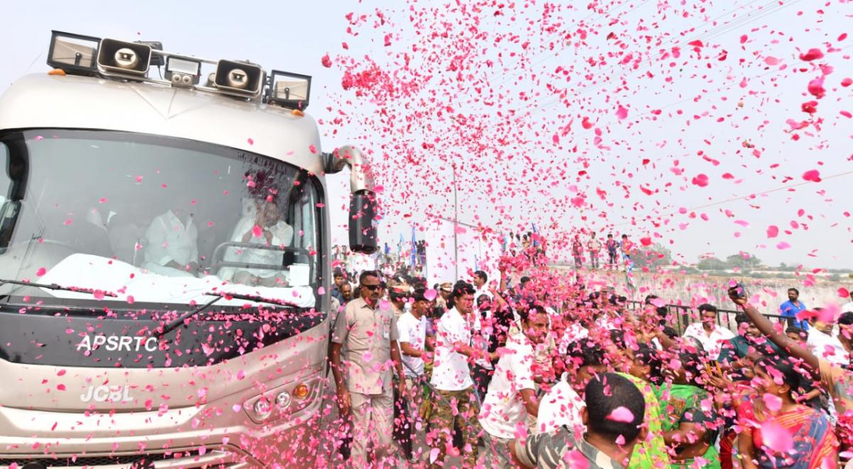 CM Jagan At Macherla Public Meeting Photos - Sakshi26