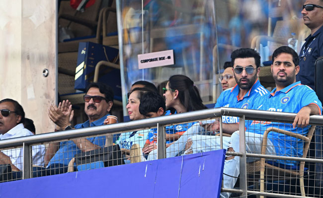 CWC 2023: Virat Kohli Record Century Celebrity Buzz at Wankhede Photos - Sakshi4