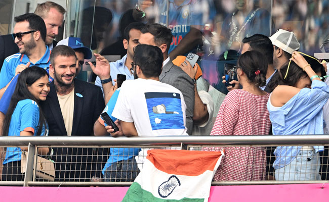 CWC 2023: Virat Kohli Record Century Celebrity Buzz at Wankhede Photos - Sakshi7