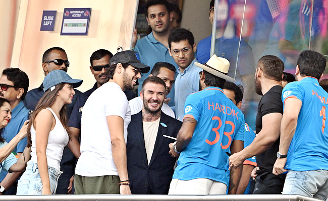 CWC 2023: Virat Kohli Record Century Celebrity Buzz at Wankhede Photos - Sakshi9