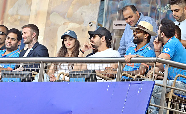 CWC 2023: Virat Kohli Record Century Celebrity Buzz at Wankhede Photos - Sakshi12