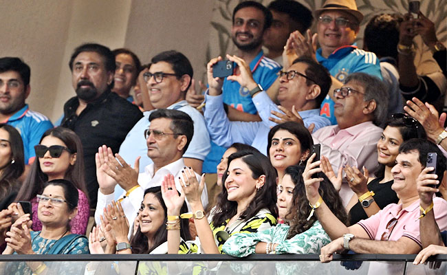 CWC 2023: Virat Kohli Record Century Celebrity Buzz at Wankhede Photos - Sakshi1