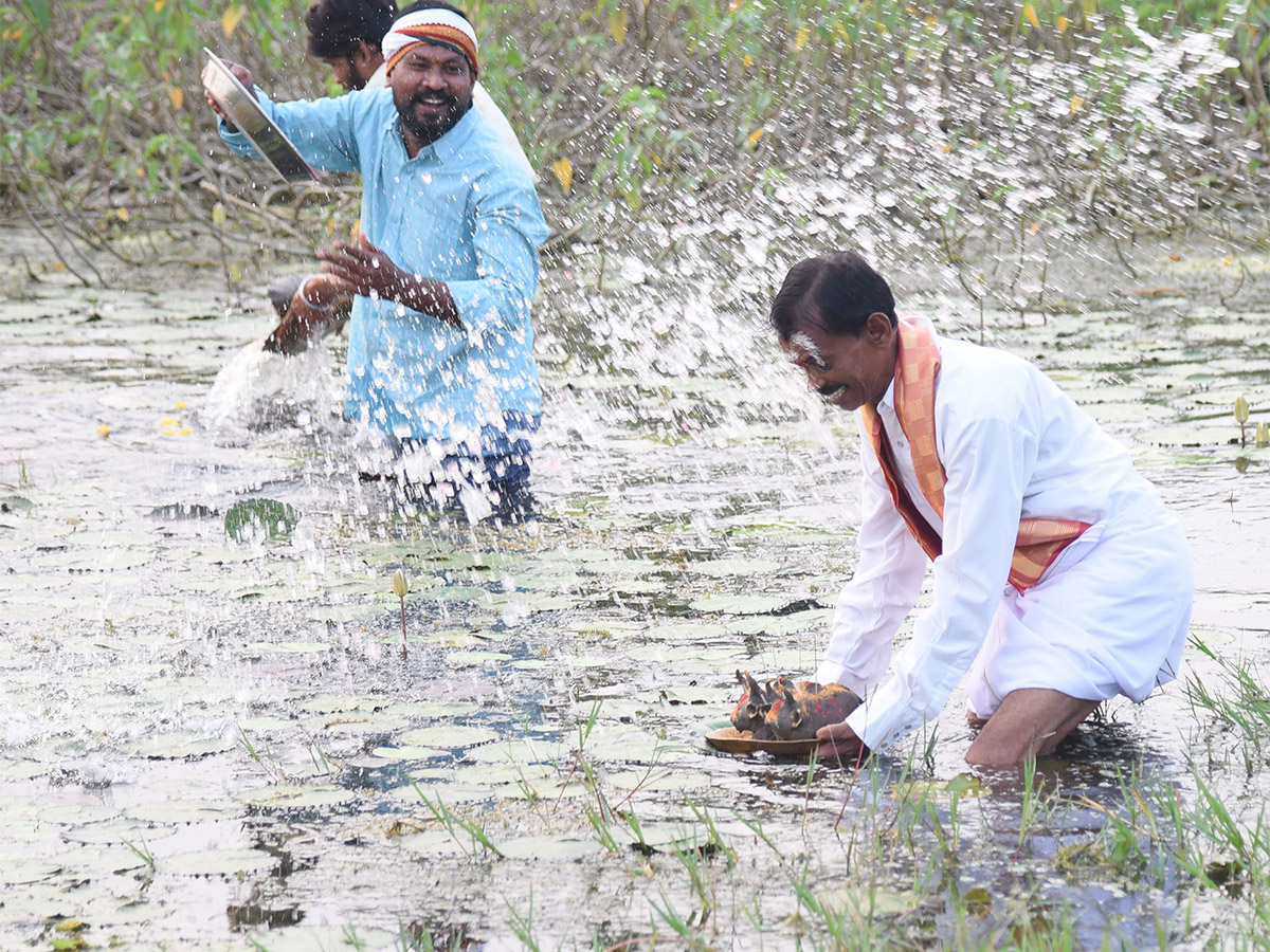 This vrata is performed only by men - Sakshi7