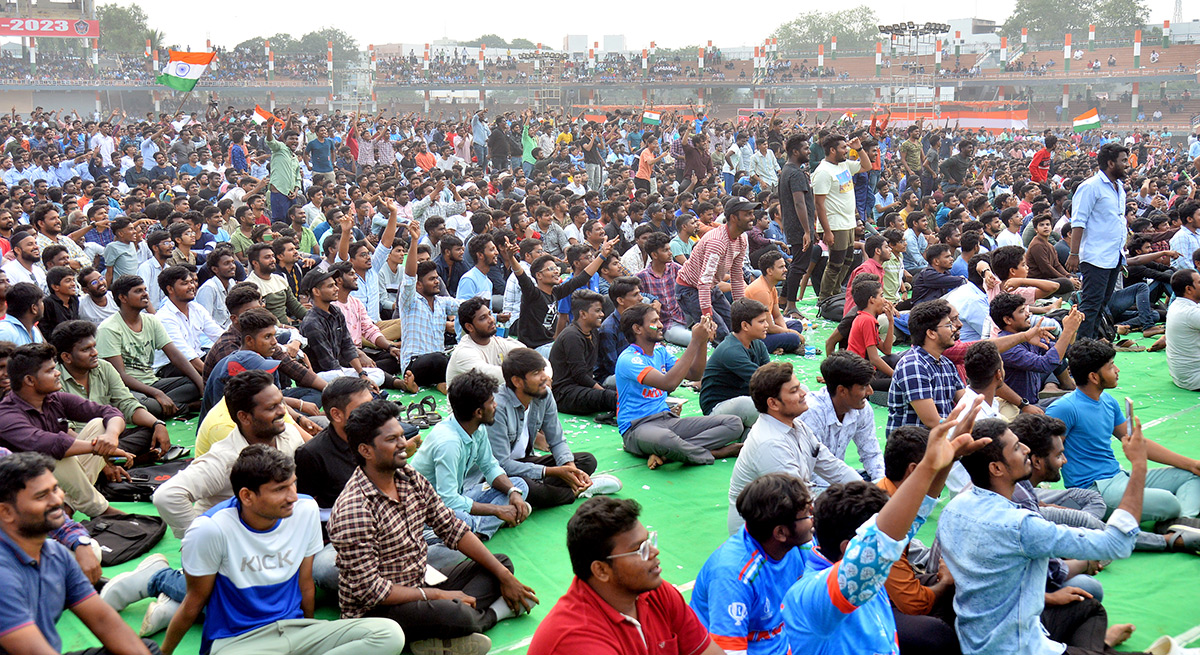 Indian cricket fans ICC Cricket World Cup semi final match against New Zealand - Sakshi11