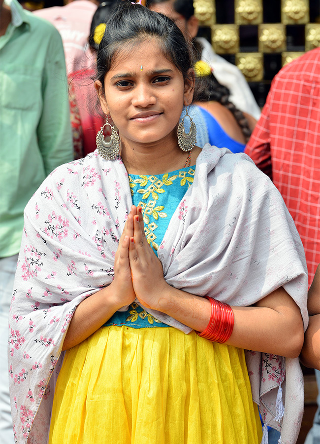 Gajula Mahotsava For Durgamma In Indrakiladri - Sakshi10