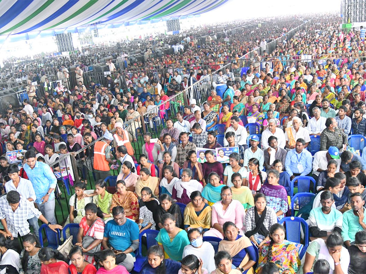 CM YS Jagan Public Meeting Visuals In Nuzvid - Sakshi4