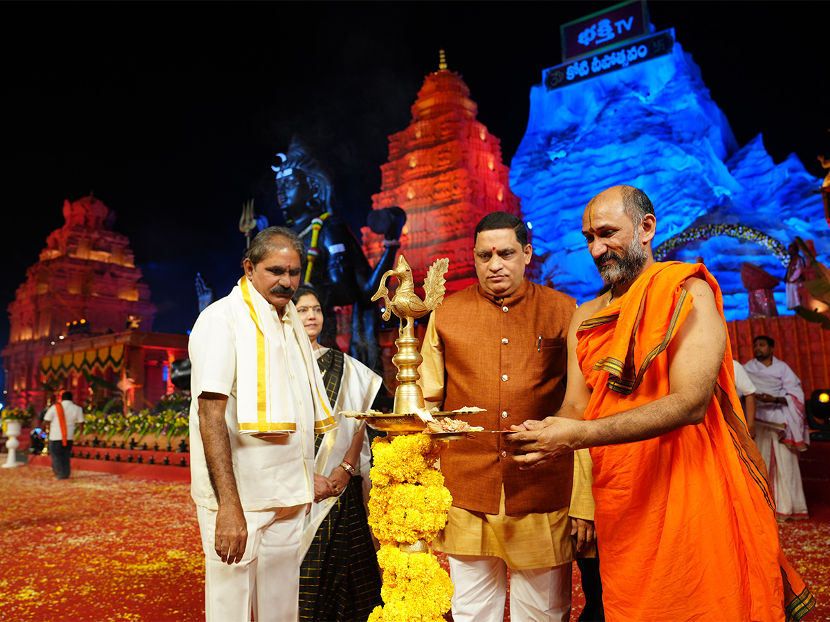 Koti Deepotsavam 2023 in Hyderabad - Sakshi3