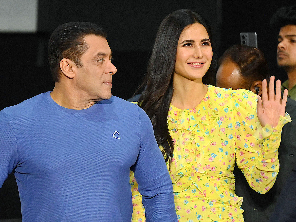 Bollywood actors Katrina Kaif and Salman Khan attend Tiger 3 Movie - Sakshi1