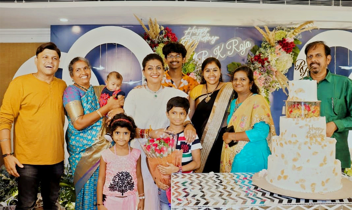 Minister RK Roja Birthday Celebrations - Sakshi5