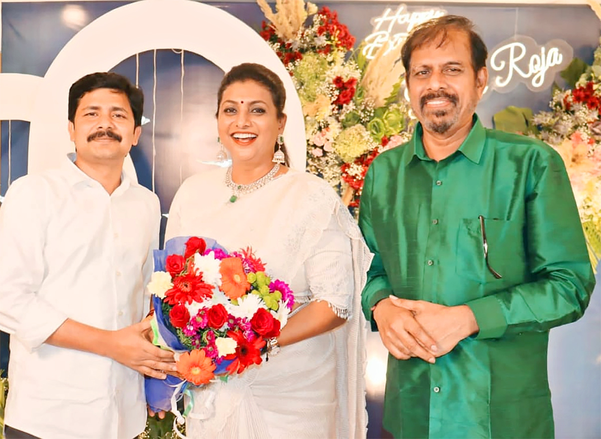 Minister RK Roja Birthday Celebrations - Sakshi6