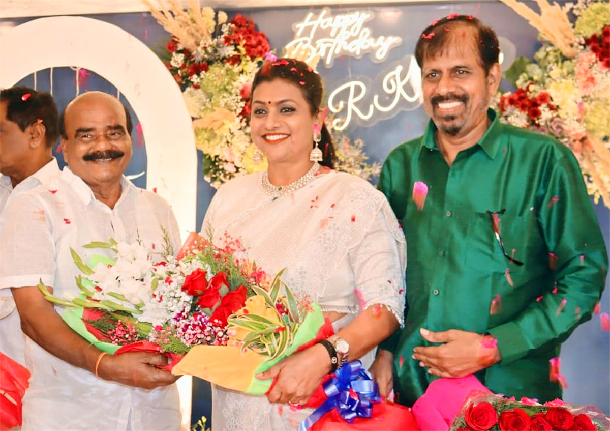 Minister RK Roja Birthday Celebrations - Sakshi8