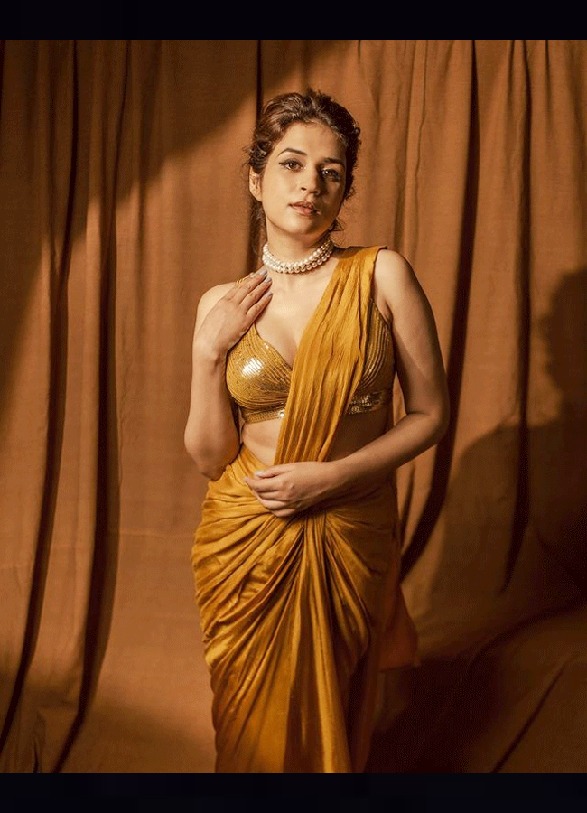 Shraddha Das Glamorous Look In A Mustard Saree  - Sakshi7