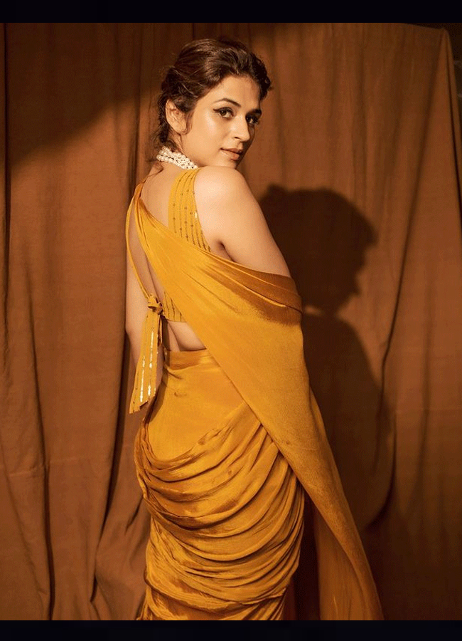 Shraddha Das Glamorous Look In A Mustard Saree  - Sakshi2