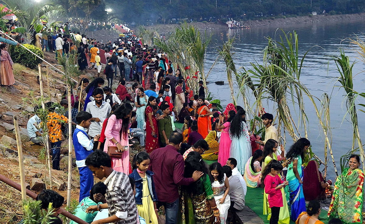 chhath puja celebration 2023 - Sakshi15