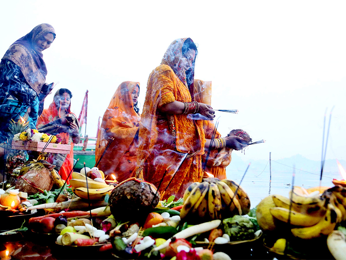 chhath puja celebration 2023 - Sakshi23