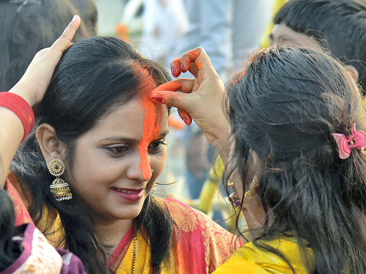 chhath puja celebration 2023 - Sakshi5