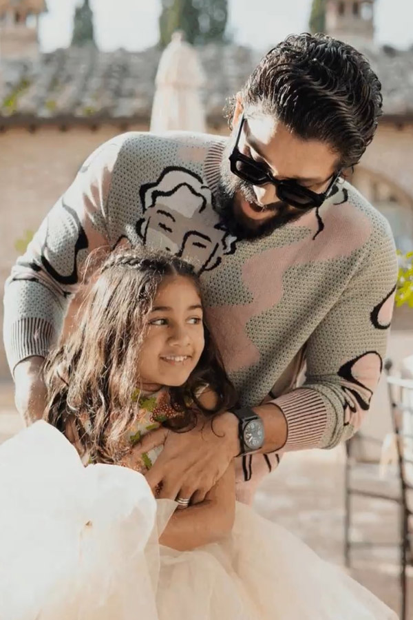 Allu Arjun wishes daughter Arha on birthday with new pics - Sakshi7