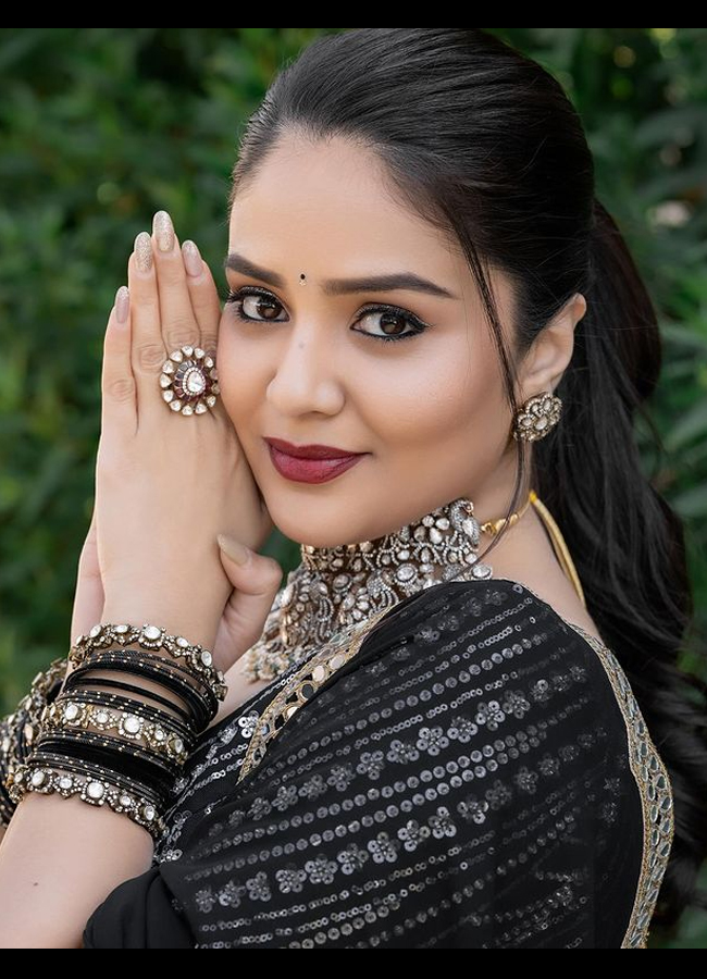  Sreemukhi Beautiful Black Dress Looks Stunning  - Sakshi3