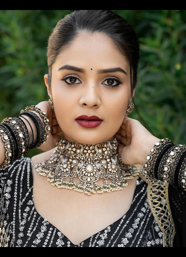  Sreemukhi Beautiful Black Dress Looks Stunning  - Sakshi5