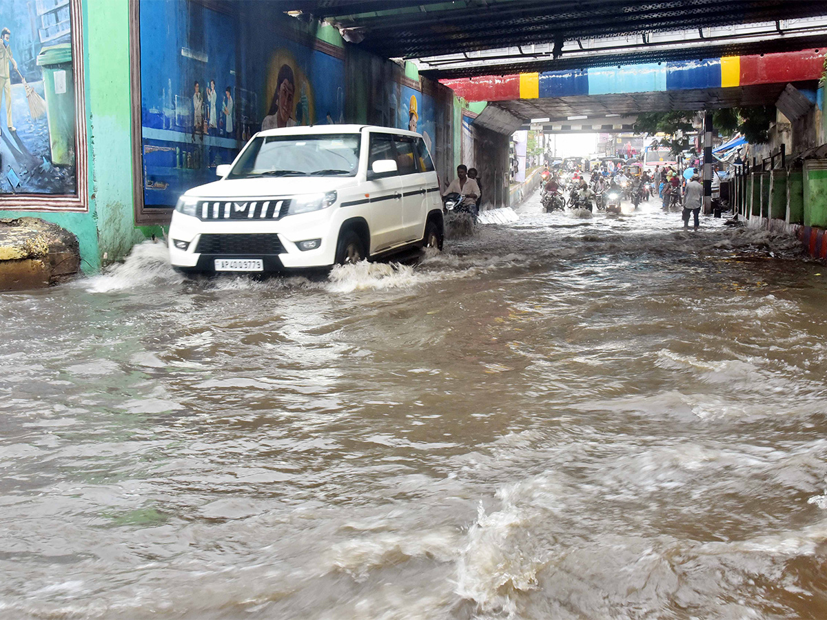 Heavy rains in Nellore District Photos - Sakshi5