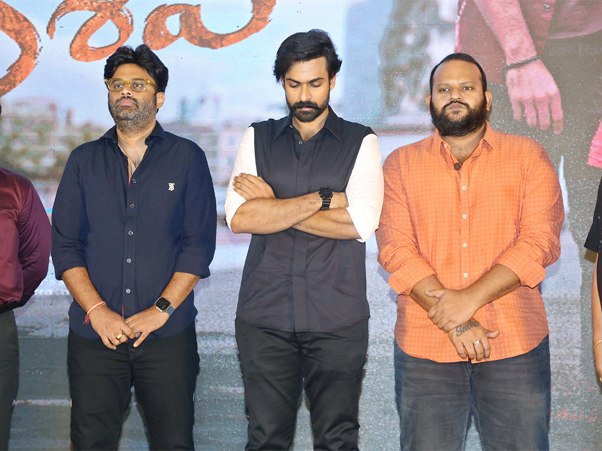 Panja Vaisshnav Tej Aadikeshava Movie Pre Release Event Pics - Sakshi1