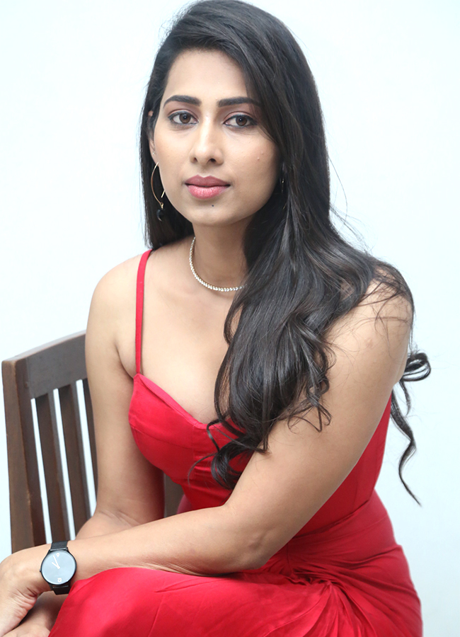 Actress Priya Hegde ​Hot pics - Sakshi24