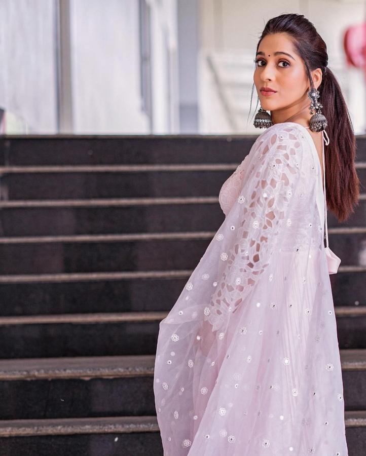 Rashmi Gautam Nails With Stylish Photo Looks  - Sakshi4