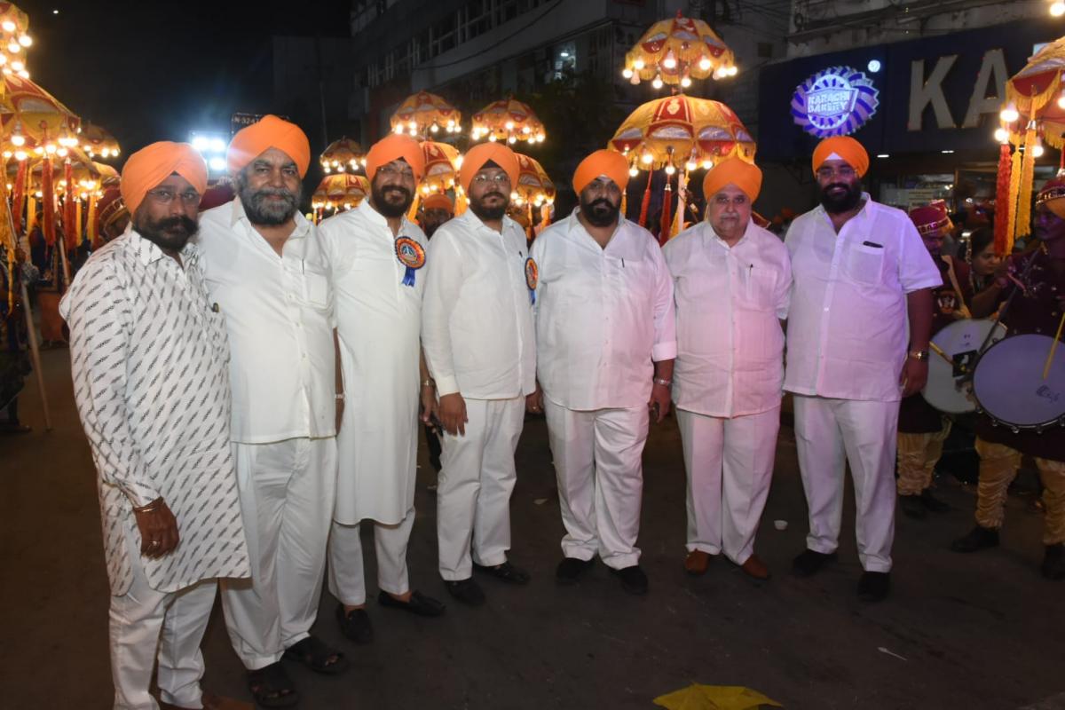 NAGAR KIRTAN On Occasion Of 554th Birthday Celebration Of Sri Guru Nanak Jayanti Photos - Sakshi11