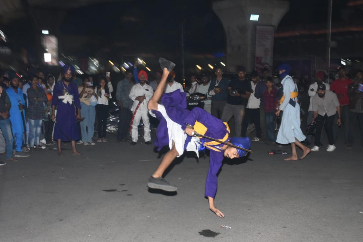 NAGAR KIRTAN On Occasion Of 554th Birthday Celebration Of Sri Guru Nanak Jayanti Photos - Sakshi12