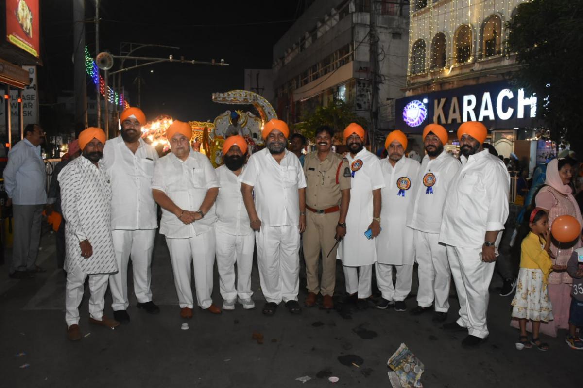 NAGAR KIRTAN On Occasion Of 554th Birthday Celebration Of Sri Guru Nanak Jayanti Photos - Sakshi13